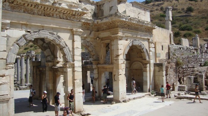 Discover Ephesus &İts Goddess Artemis